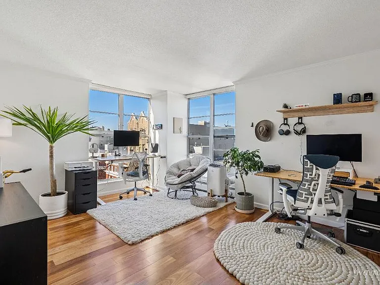 2040 Franklin St #1107 — Photo 11