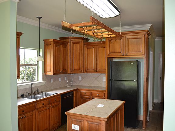 3rd image of 2691 Woodbend Dr
