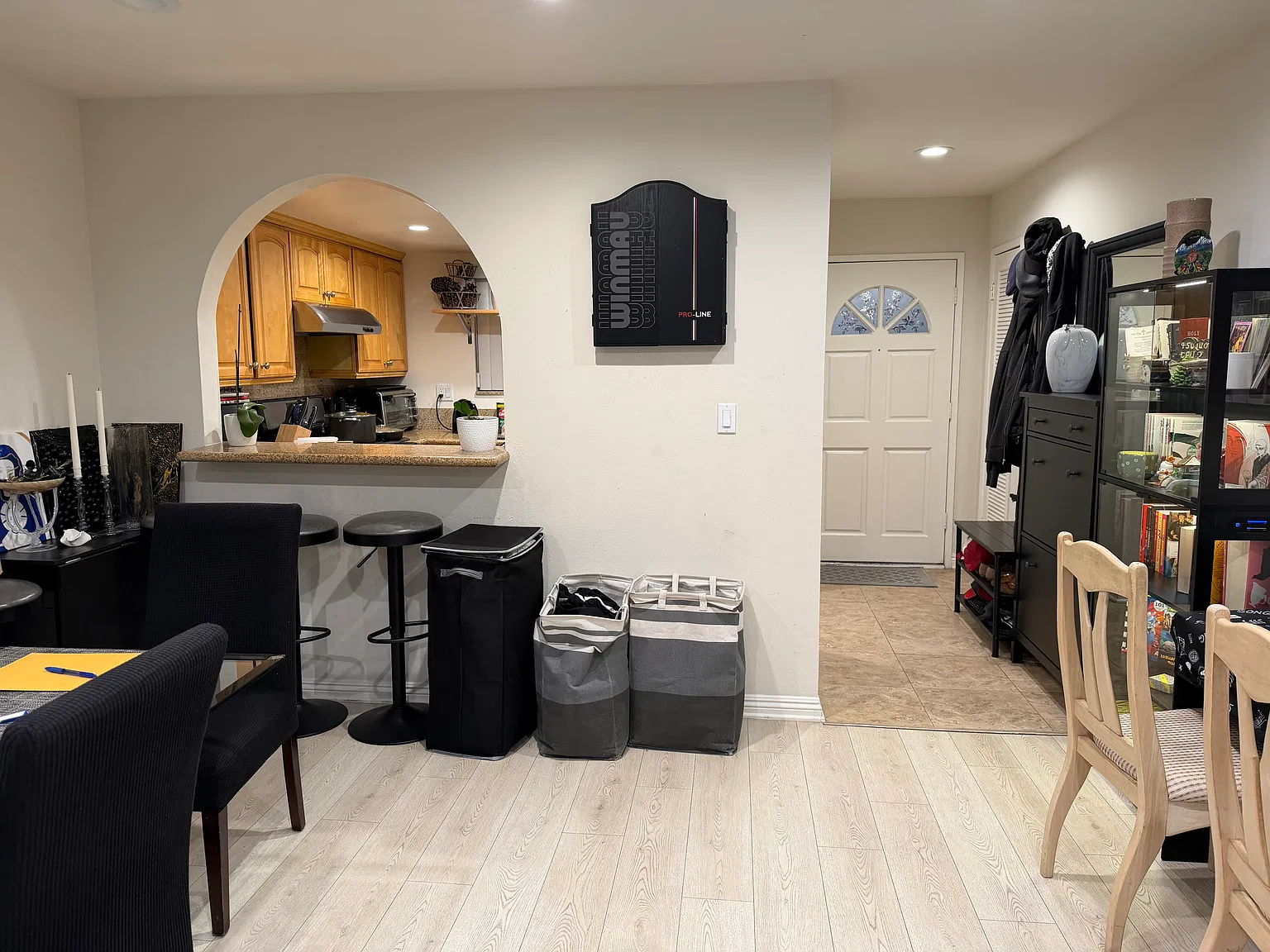2 bed, 1000 sqft, $2,775 — Photo 4