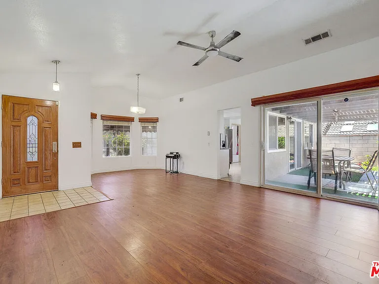 284 S Larkwood St — Photo 17