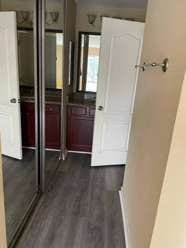 2 bed, 1.5 bath, 842 sqft, $3,000 — Photo 3