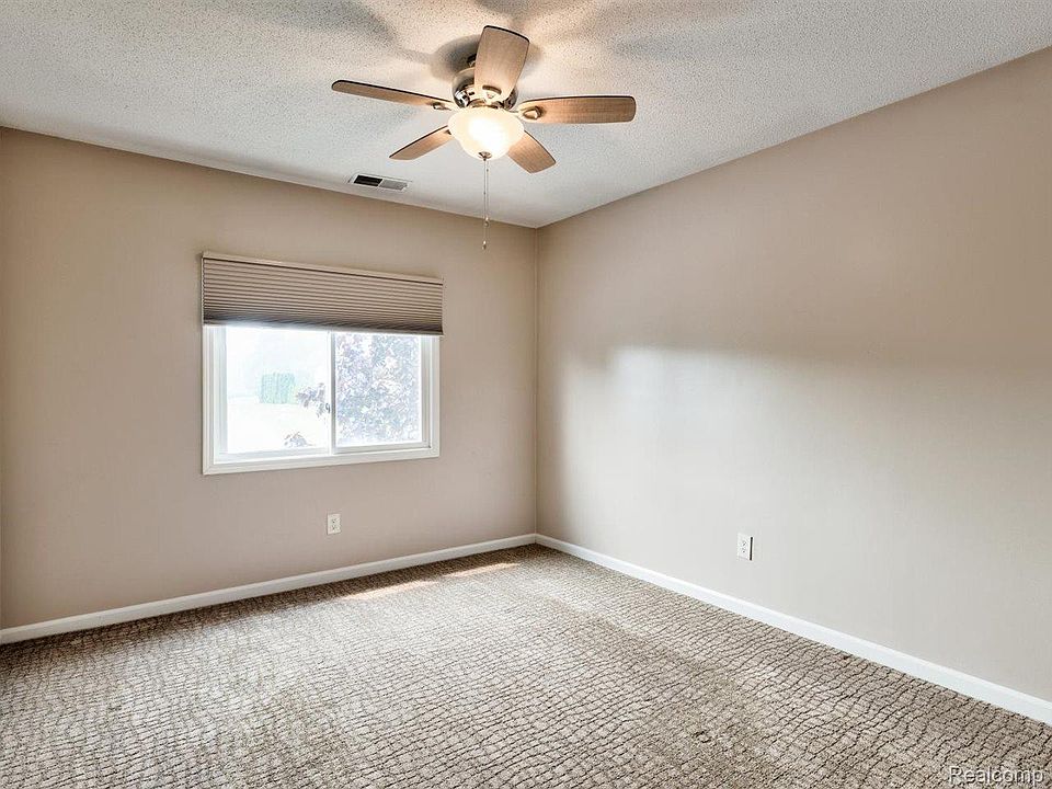 950 Bunce Ave Apt 10, photo 14