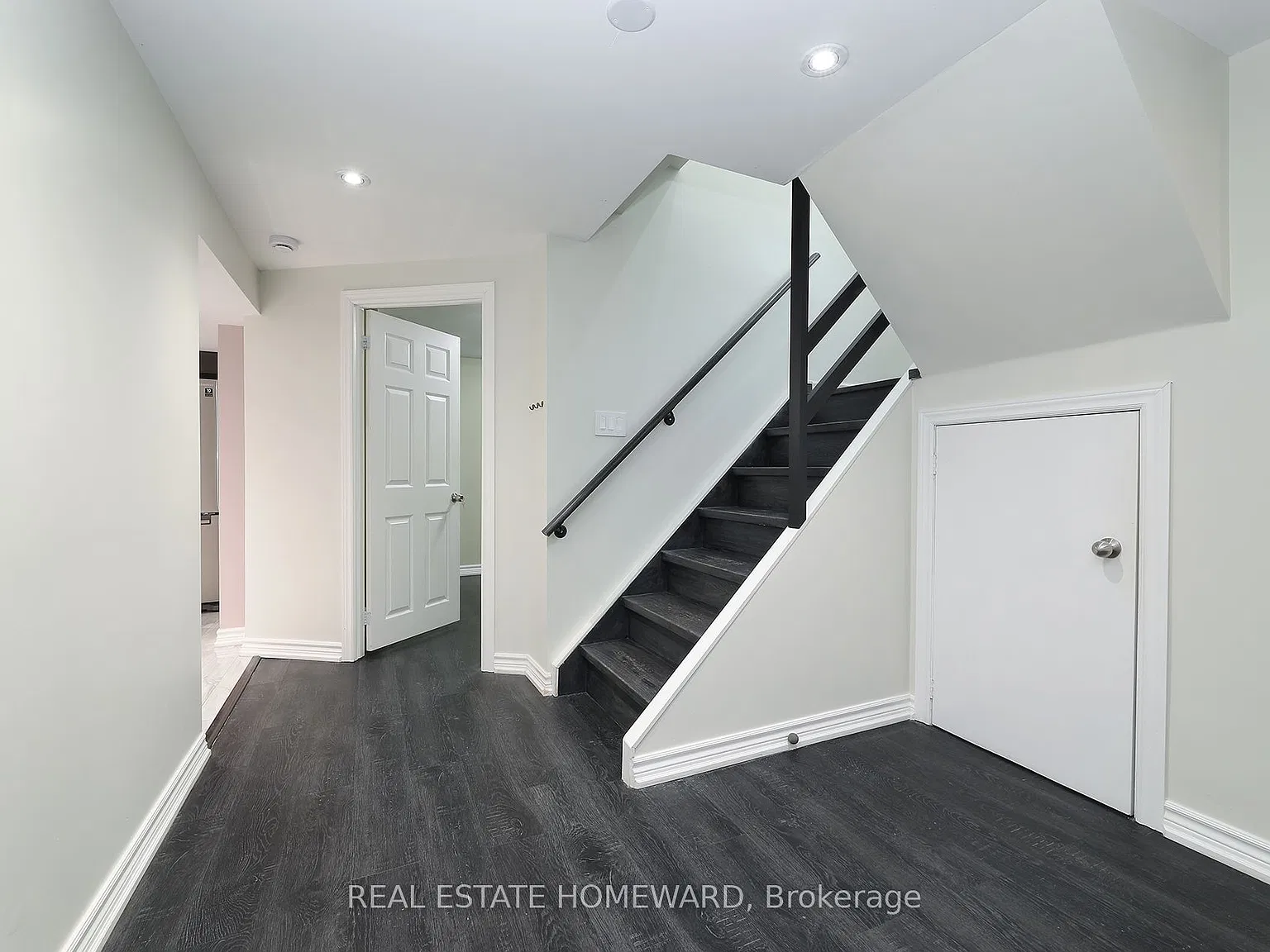 2 bed, $2,000 — Photo 4