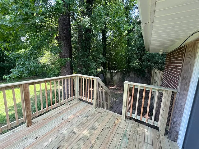 2290 Friar Rd — Photo 3