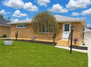 86 Diane Dr, Cheektowaga, NY 14225