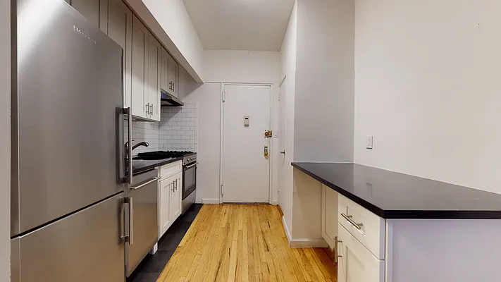 Rented by Bond New York | media 5