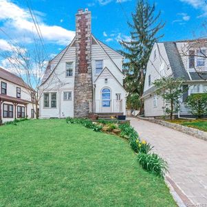 340 Manor Road, Flushing, NY, 11363