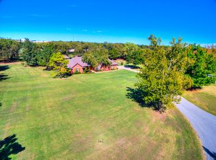150 Deer Creek Rd, Edmond, OK 73012