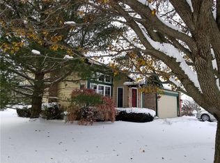 28 Hunting Spg, Rochester, NY 14624