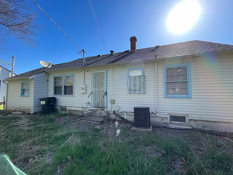 1427 N Harding Ave — Photo 25