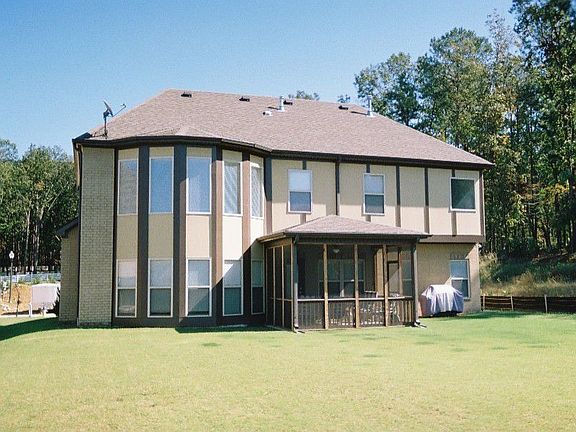 Large Flat Back Yard