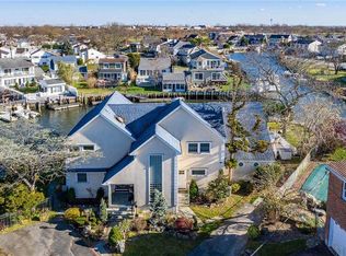 188 Barbara Rd, Bellmore, NY 11710