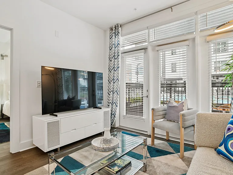 Link Apartments Mint Street — Photo 42