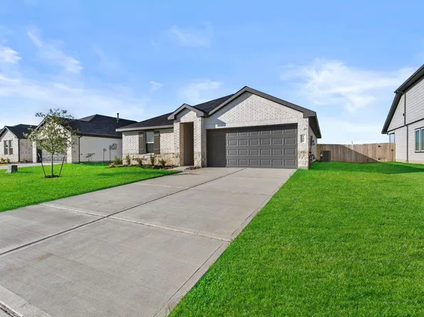 108 Rustic Creek Ct, Dayton, TX 77535