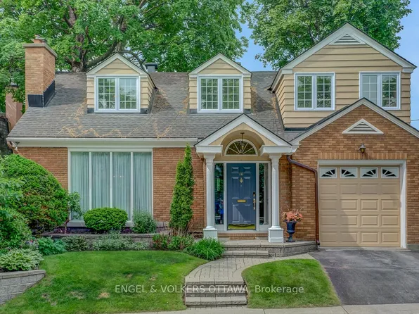 10 Rock Ave, Ottawa, ON K1M 1A6