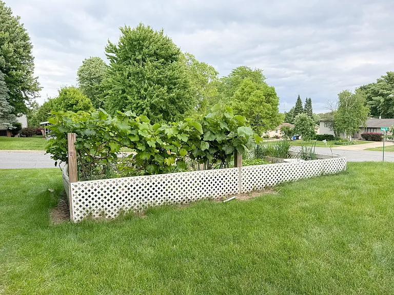 7102 Friendship Ln — Photo 20
