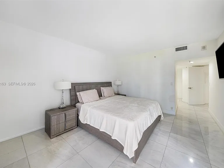 520 Brickell Key Dr #A710 — Photo 8