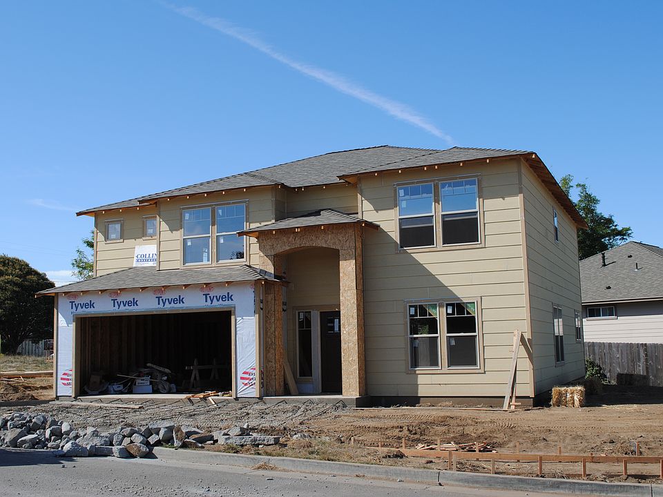 2nd image of 1748 Xavier Ct