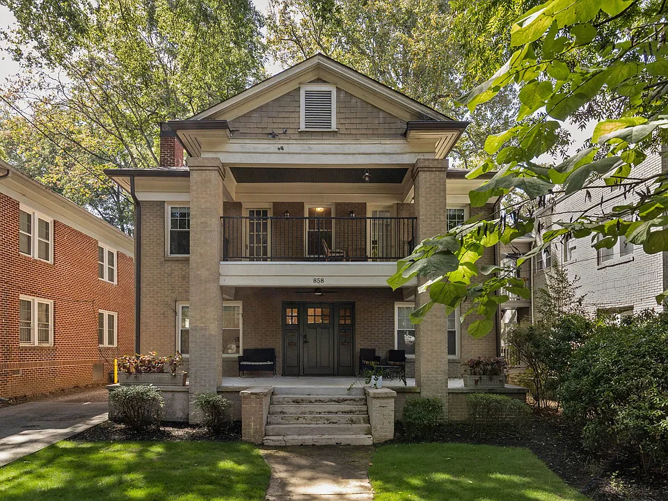 858 Charles Allen Dr NE #4