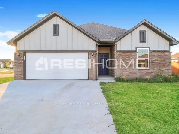 9005 NW 142nd St, Yukon, OK 73099