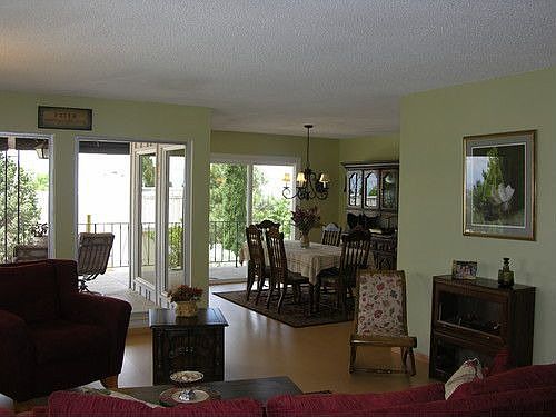 4th image of 13425 Sunset Canyon Dr NE
