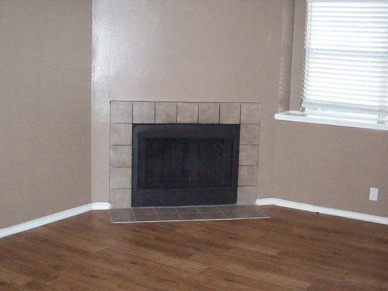 Country View Apartments — Photo 23