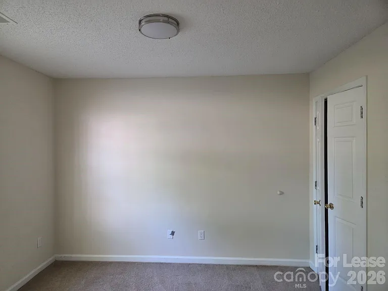 437 Cedarcroft Dr — Photo 14
