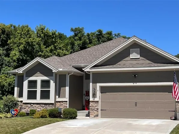 2 NE 102nd St, Kansas City, MO 64155