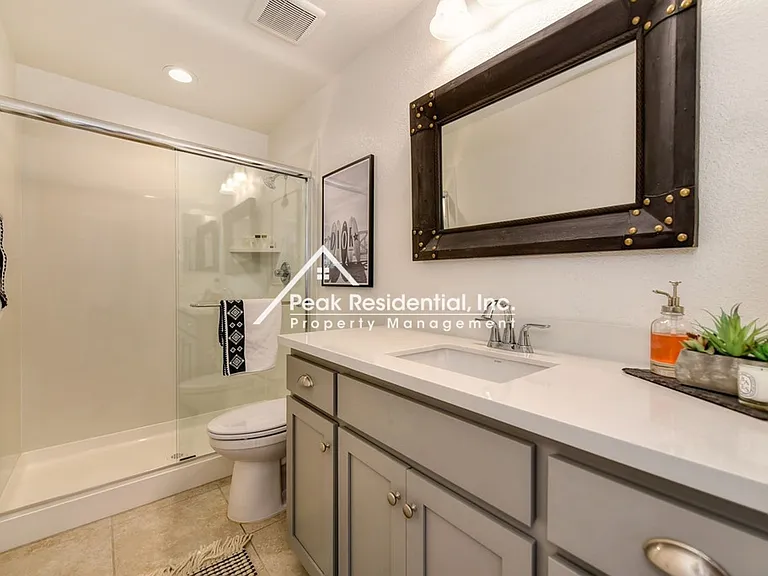 12753 Glass Beach Dr — Photo 12