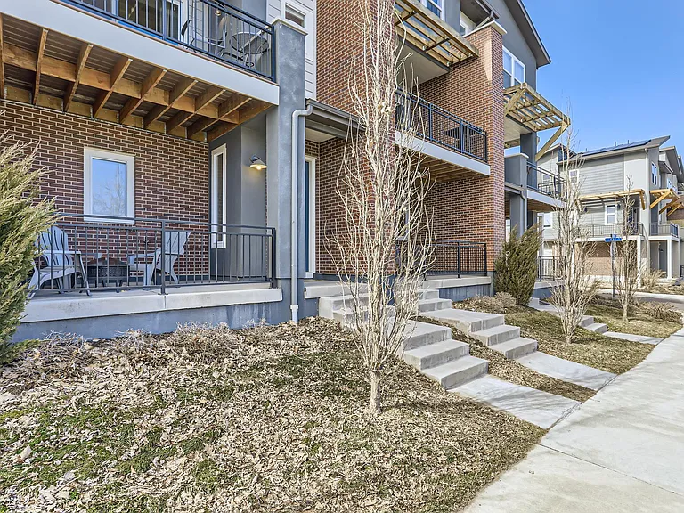 4225 Yarrow St — Photo 3