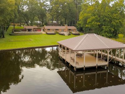 2110 W Lake Dr, Gladewater, TX, 75647