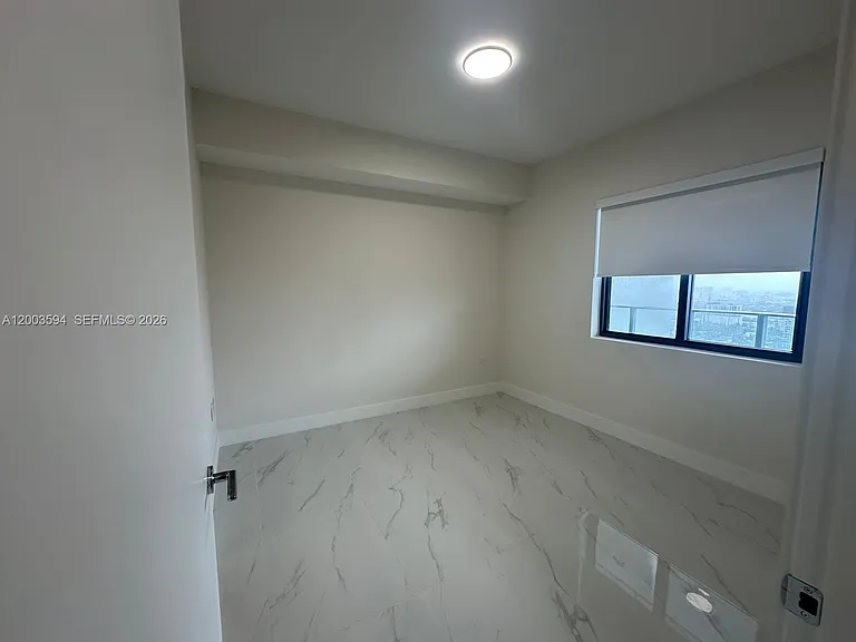 710 NE 29th St #206 — Photo 52