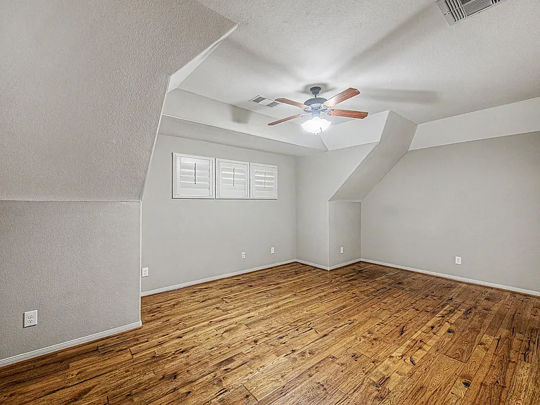 17430 Aberdeenshire Dr — Photo 45