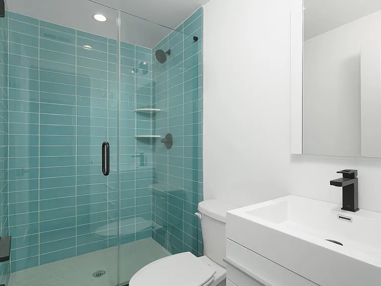 1246 N Front St #2 — Photo 7