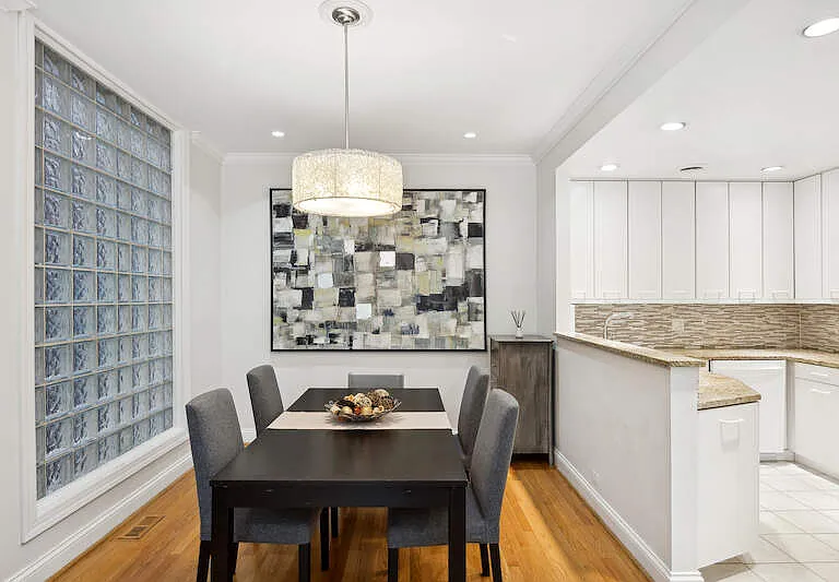 2020 N Cleveland Ave — Photo 5