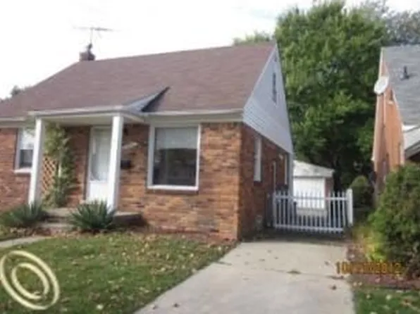 6897 Mayburn St, Dearborn Heights, MI 48127