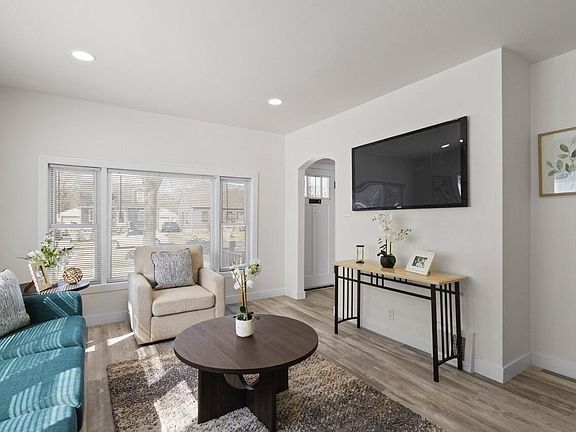 2nd image of 4752 North 44th STREET