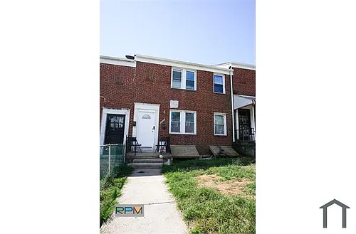 3707 W Franklin St Photo 1