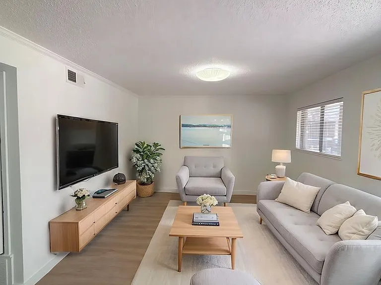 Antilles Apartments — Photo 20
