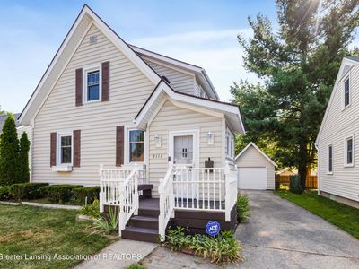 2111 Harding Ave, Lansing, MI, 48910