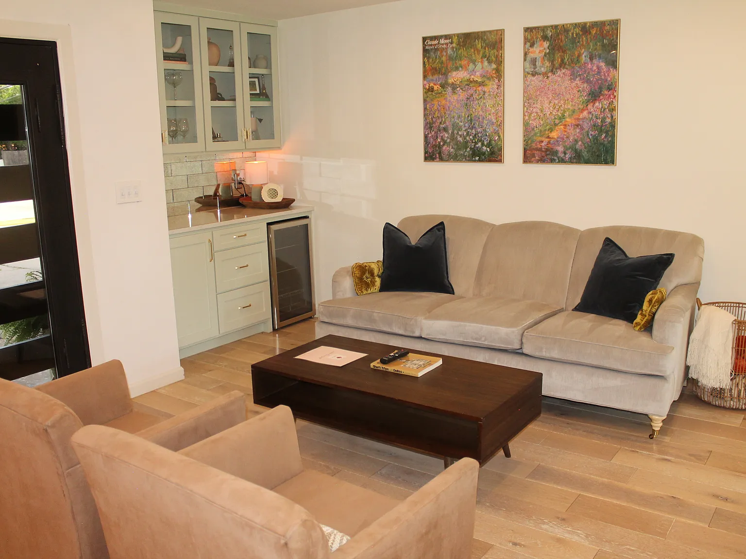 3 bed, 2.5 bath, 1520 sqft, $4,500 — Photo 2
