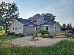 1823 Coleta Rd, Milledgeville, IL 61051