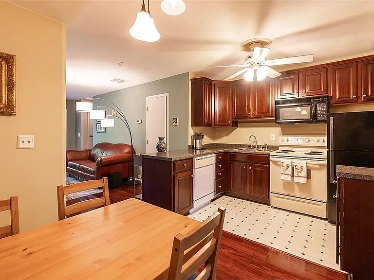 104 Marlowe Ct — Photo 11