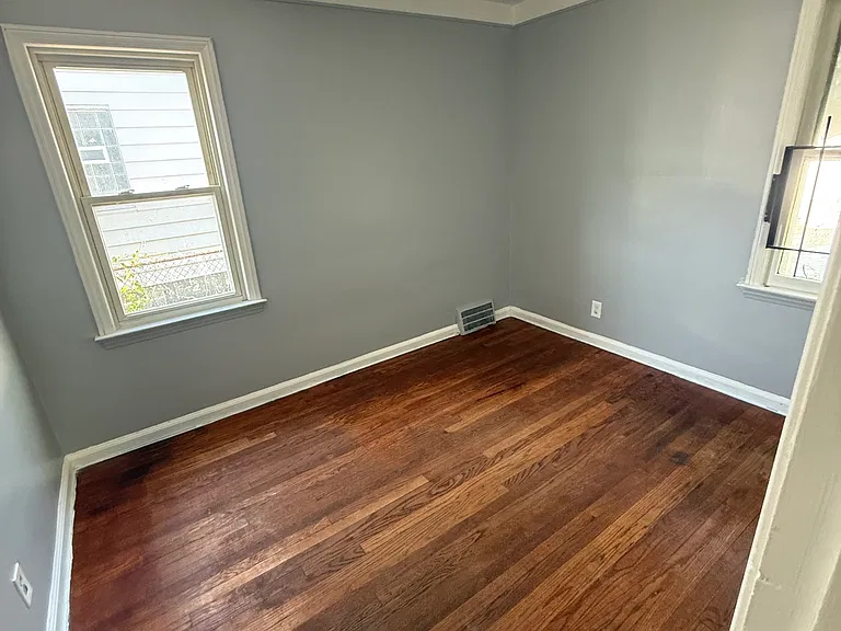 13446 Dwyer St — Photo 2