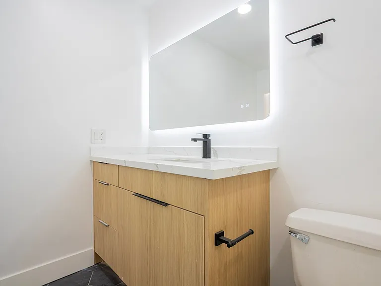 1236 N Ogden Dr — Photo 12
