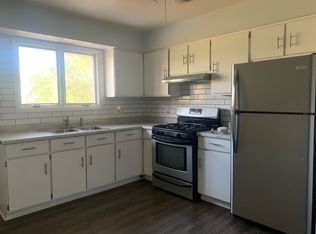 109 Town Crest Dr #2E, New Lenox, IL 60451