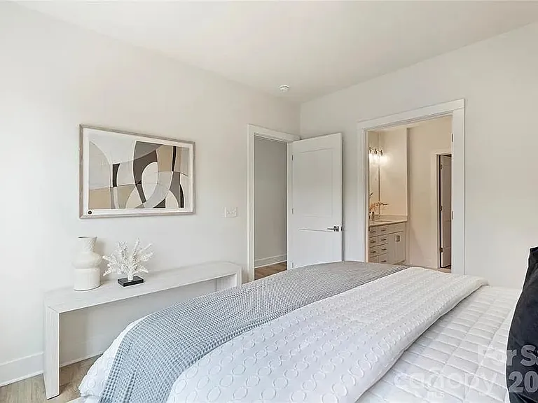 5007 Nimes Rd — Photo 18