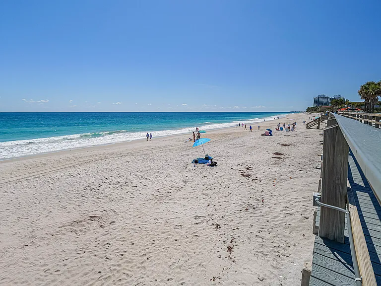 4049 Ocean Dr #305 — Photo 14