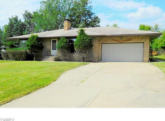 2nd image of 9900 Lynn Dr