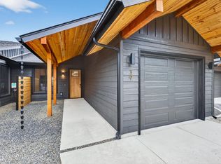 25 Rebecca Ln, Nordman, ID 83848